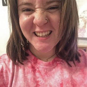 Meet your Posher, Laura